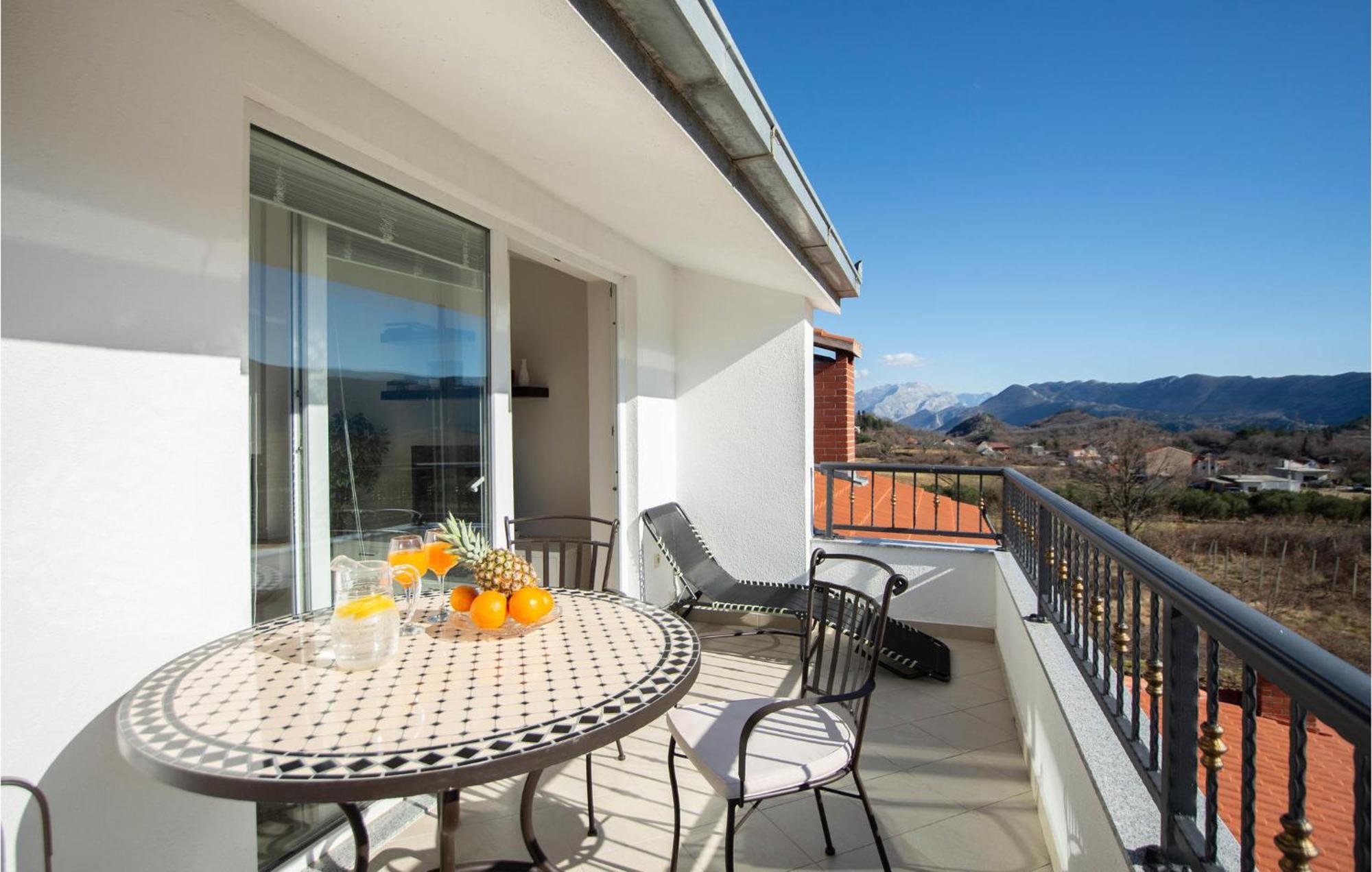 Nice Apartment In Ostrvica With Kitchen Ngoại thất bức ảnh